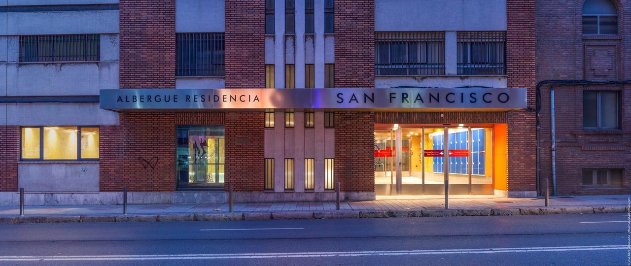 Albergue Peregrinos San Francisco De Asis Leon Ngoại thất bức ảnh